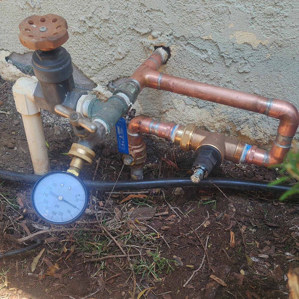 New pressure regulator with outlet pressure confirmed.